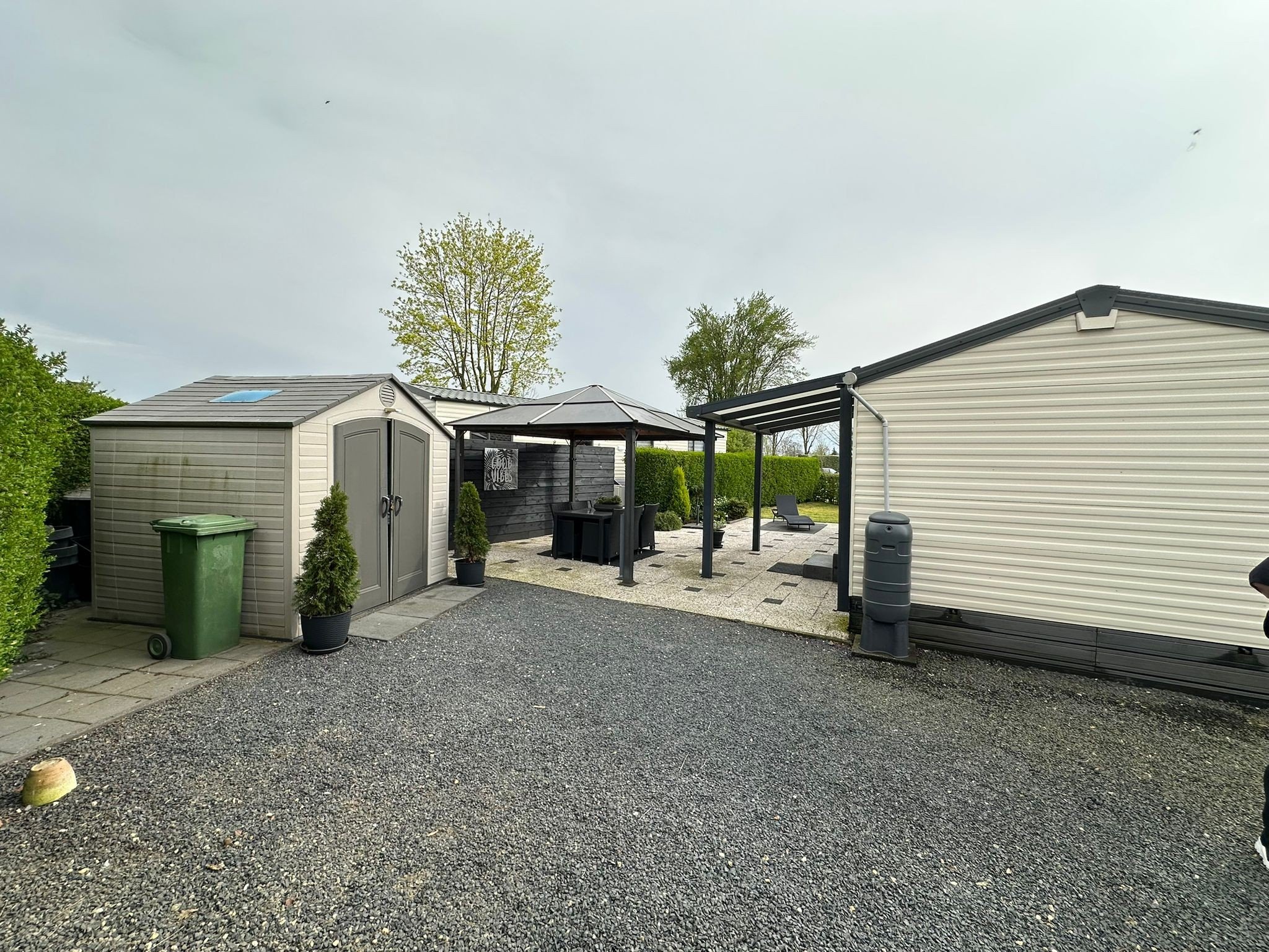 B273857c 8cc1 4b2a b827 e421613fdbe1