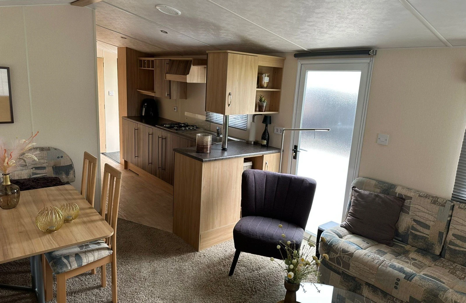 Ee501beb a0bd 48a4 9c23 2880dbaaa465